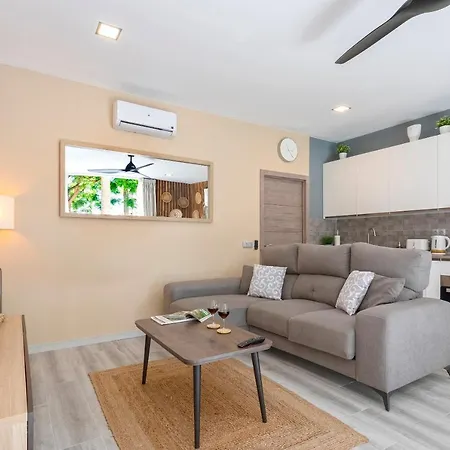Apartment Coqueto Junto A La Playa By Rent Me Torremolinos